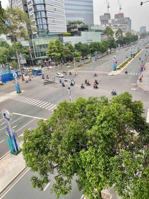 胡志明市Le Bijou Chic In The Heart Of Saigon Charm With View公寓 外观 照片