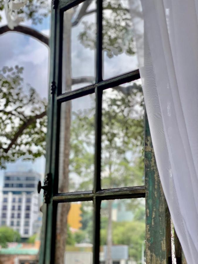 胡志明市Le Bijou Chic In The Heart Of Saigon Charm With View公寓 外观 照片